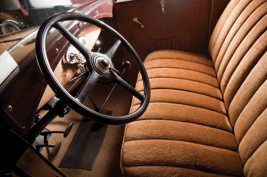  Ford Model A DeLuxe Coupe 1931 года  (фото 3 из 3)